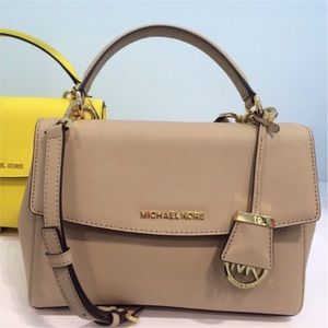 Michael Kors nude bag